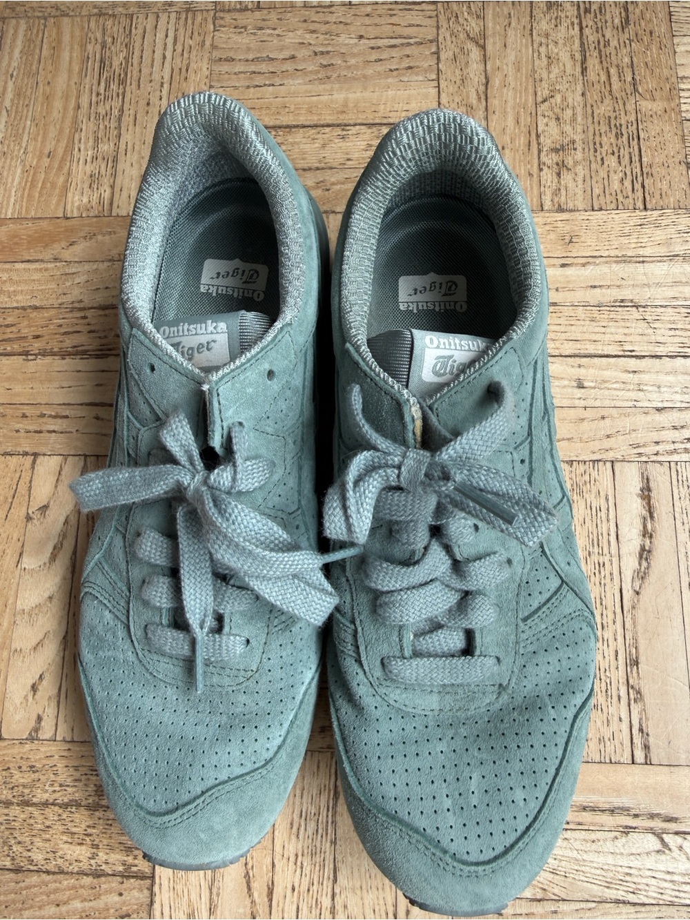 Onitsuka Tiger by Asics Suede Athletic Sneakers in Sage Green Sz 8